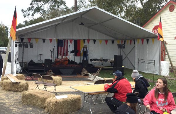 30′ Structure Tents